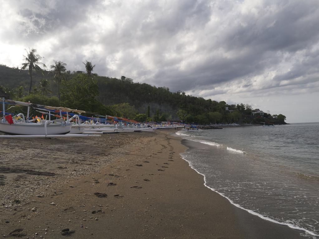 Life In Amed Beach Hotel Exteriör bild